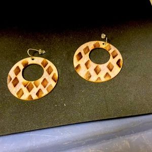 Wood burned diamond disk earrings
